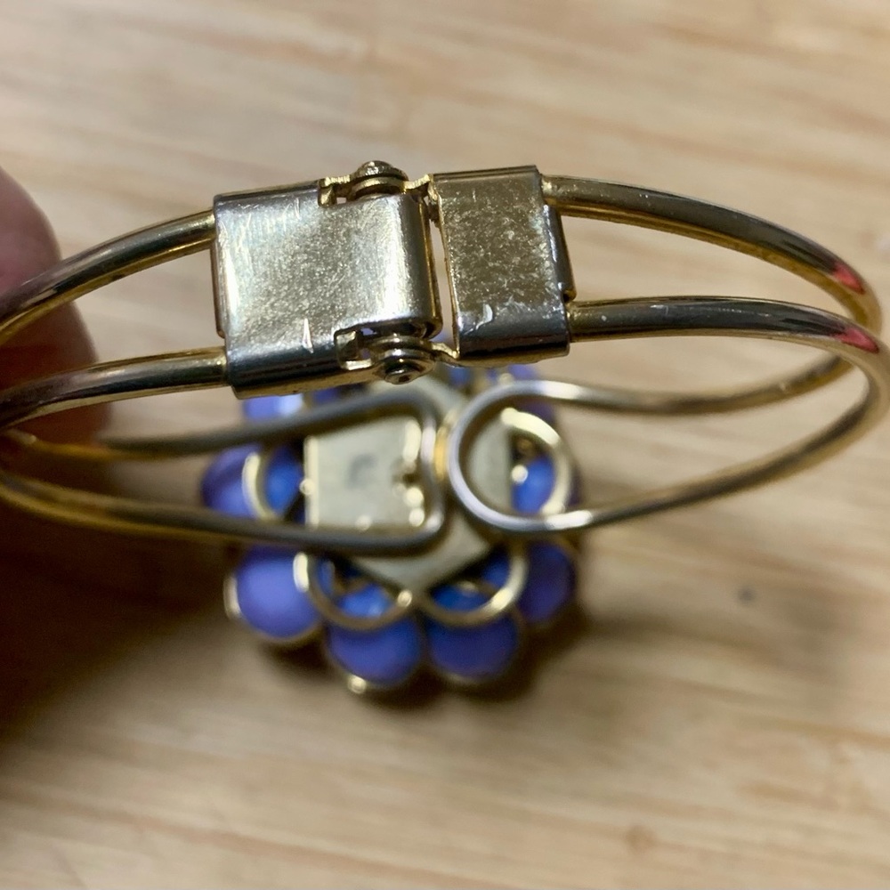 Lavender Enamel Flower Cuff Bracelet – Gold Tone Vintage Style - Picture 4 of 4